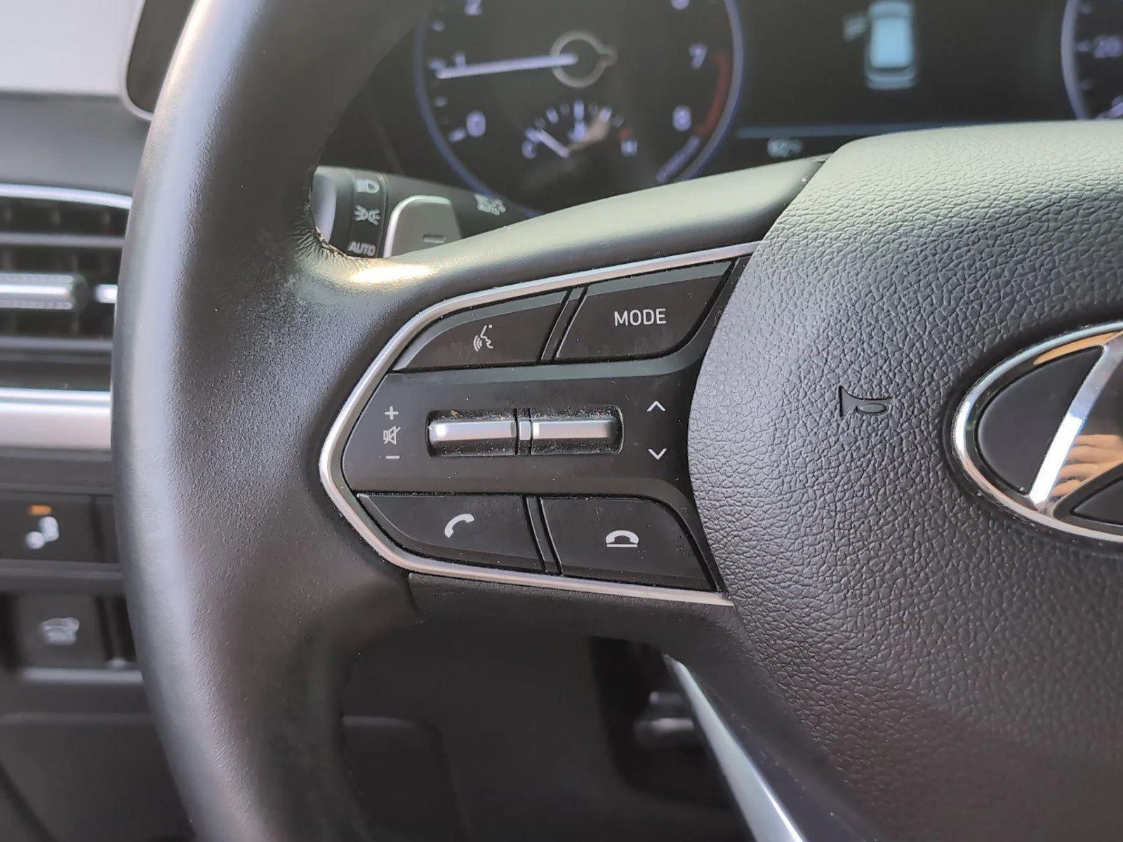 Used 2022 Rainforest Hyundai SEL image 25