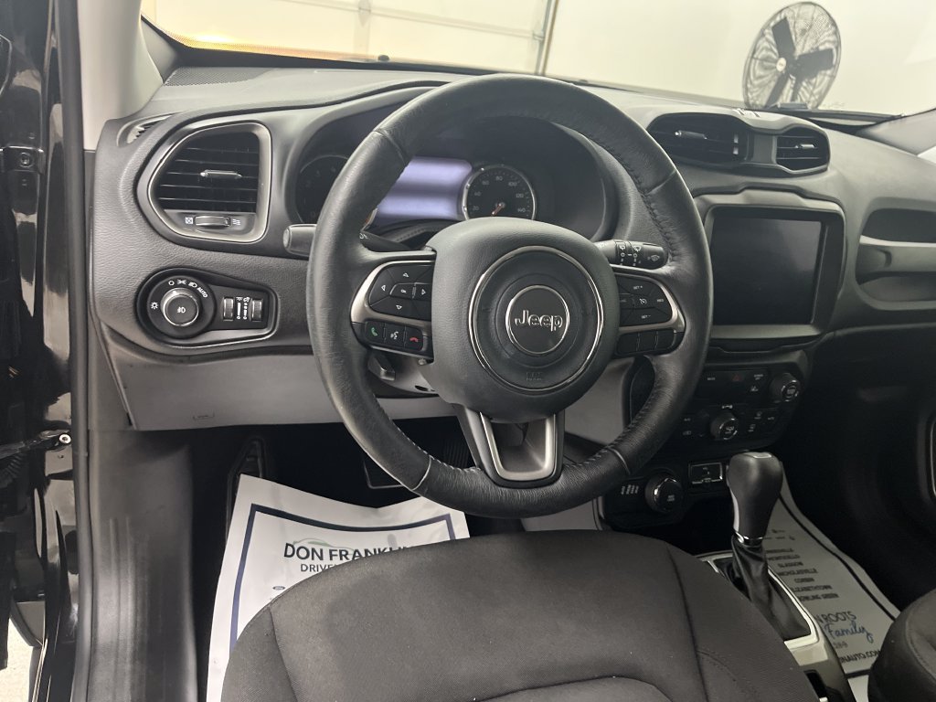 Used 2022 Black Jeep Latitude image 15
