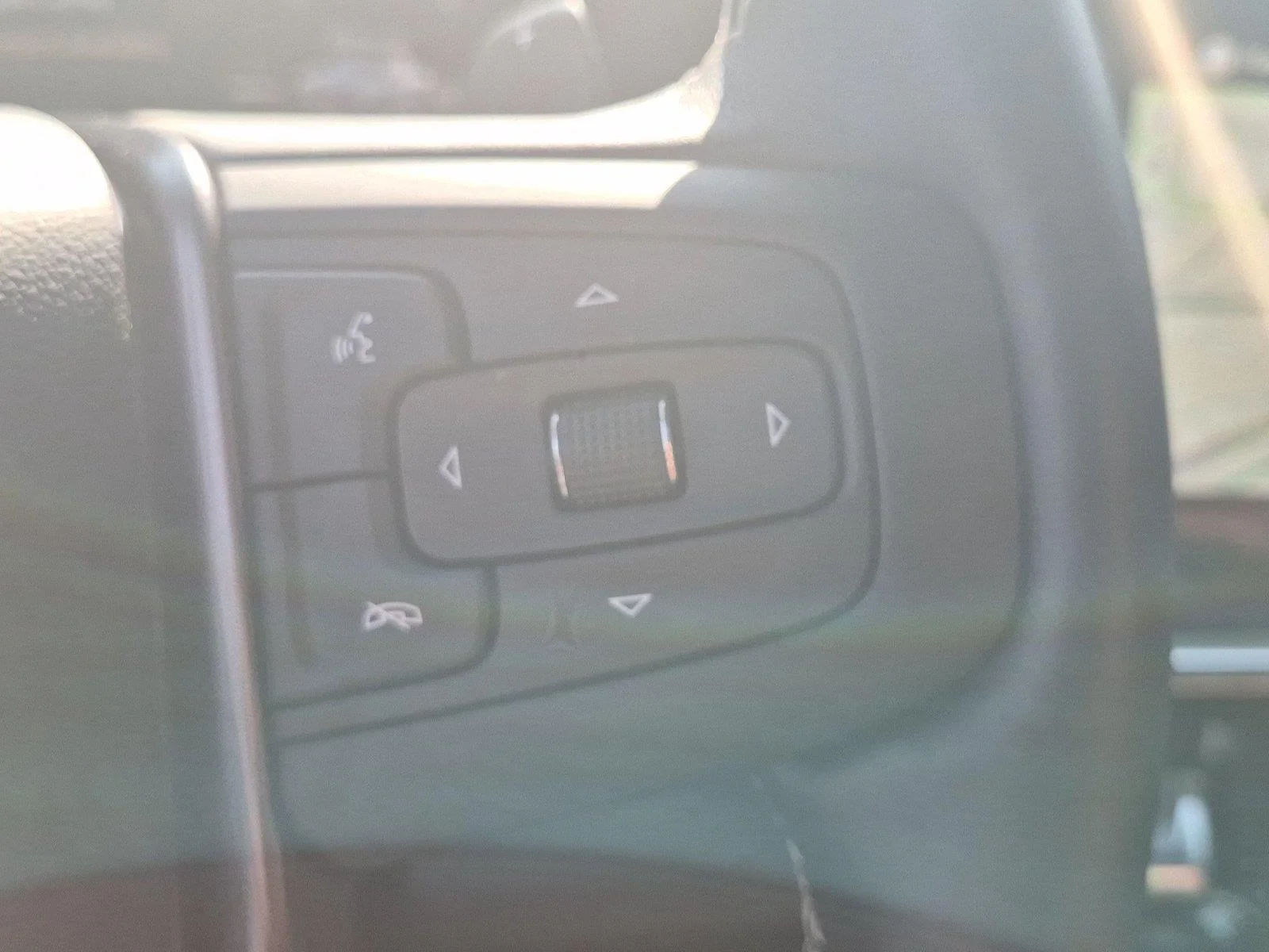 Used 2026 Onyx Black GMC Denali Ultimate image 20