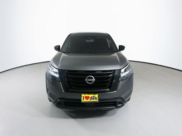 Used 2025 Gray Nissan S image 4