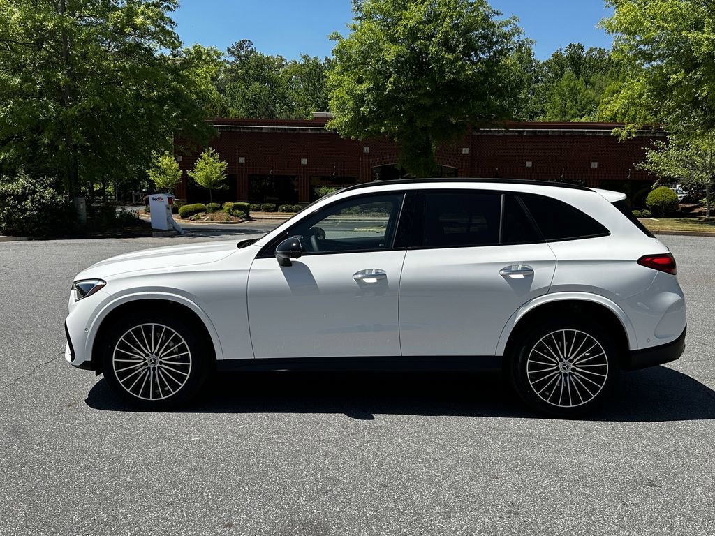New 2026 Polar White Mercedes-Benz GLC 300 image 5