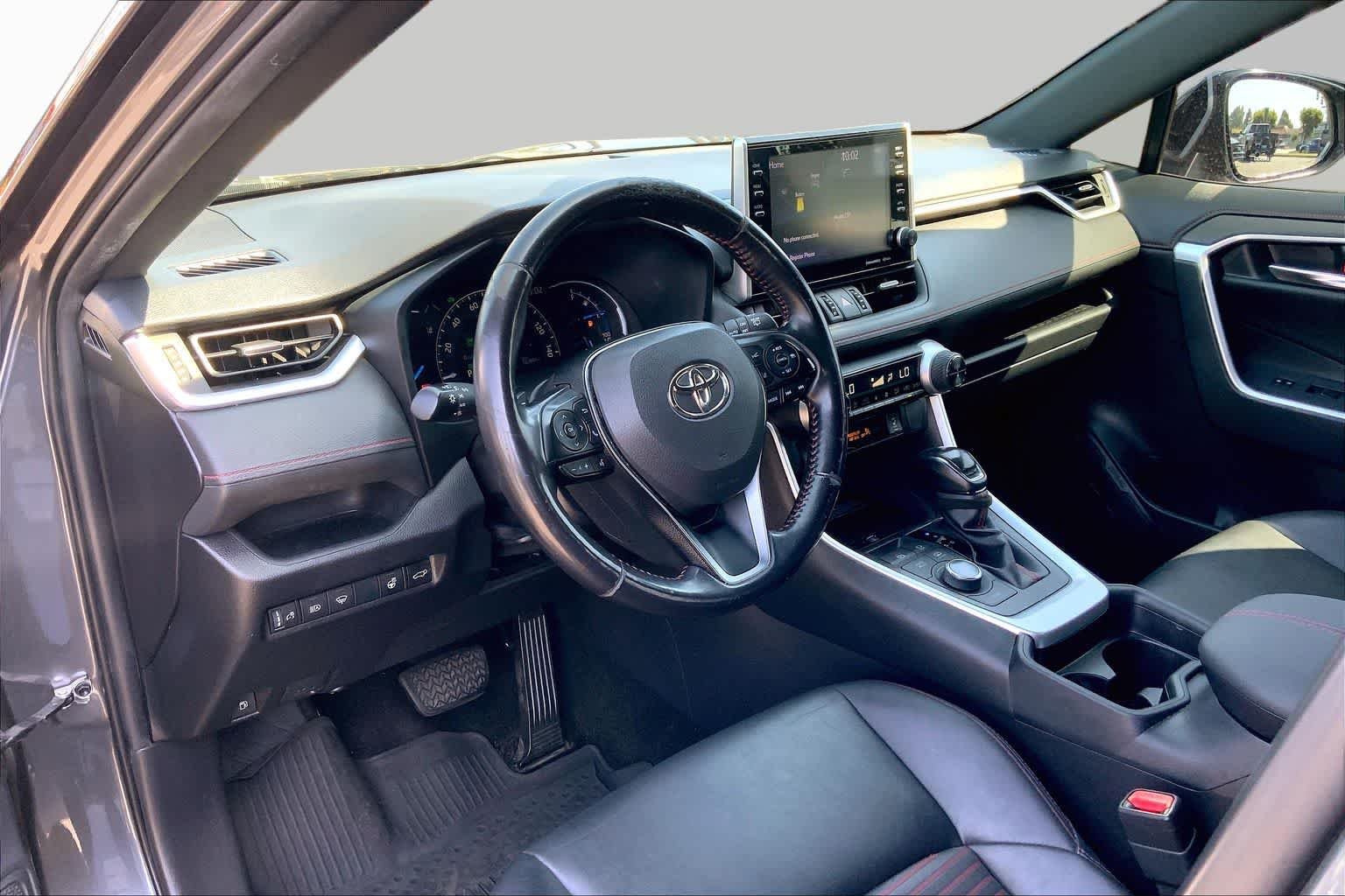 Used 2021 Magnetic Gray Metallic w/Midnight Black Roof Toyota XSE image 17