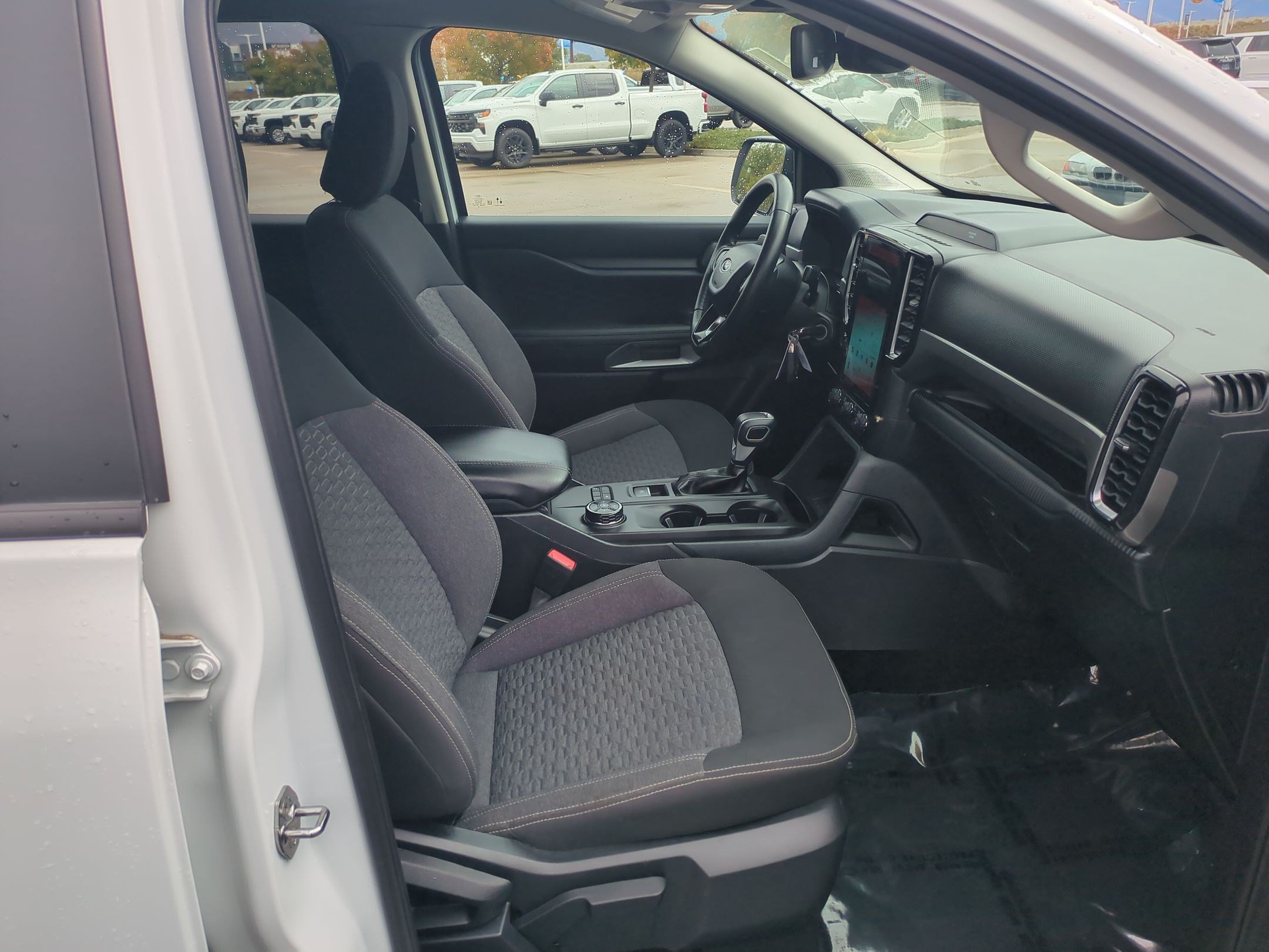 Used 2025 White Ford XLT image 27