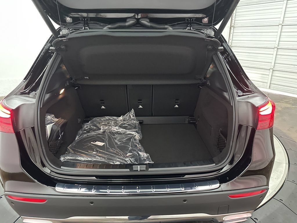 New 2026 Night Black Mercedes-Benz GLA 250 image 58