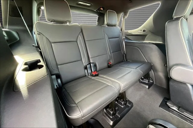 Used 2025 Blue Chevrolet Premier image 25