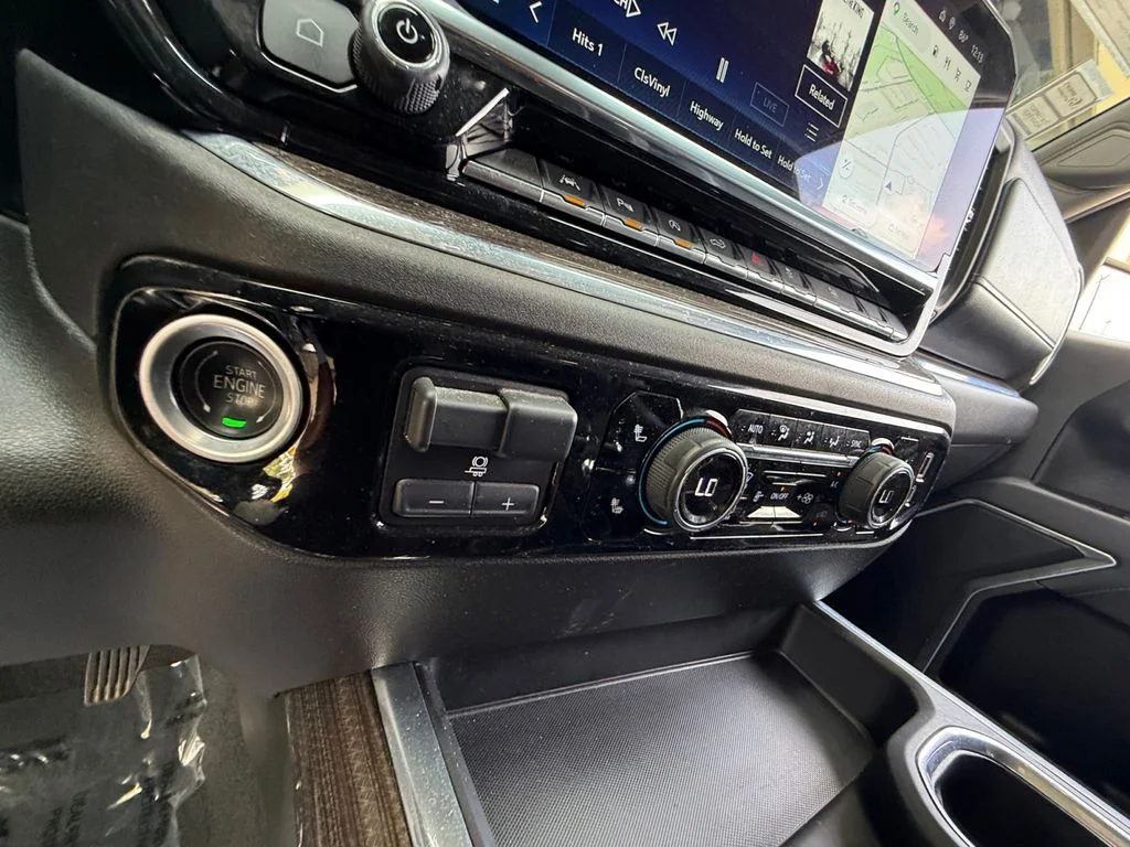 Used 2024 White Chevrolet LT image 22
