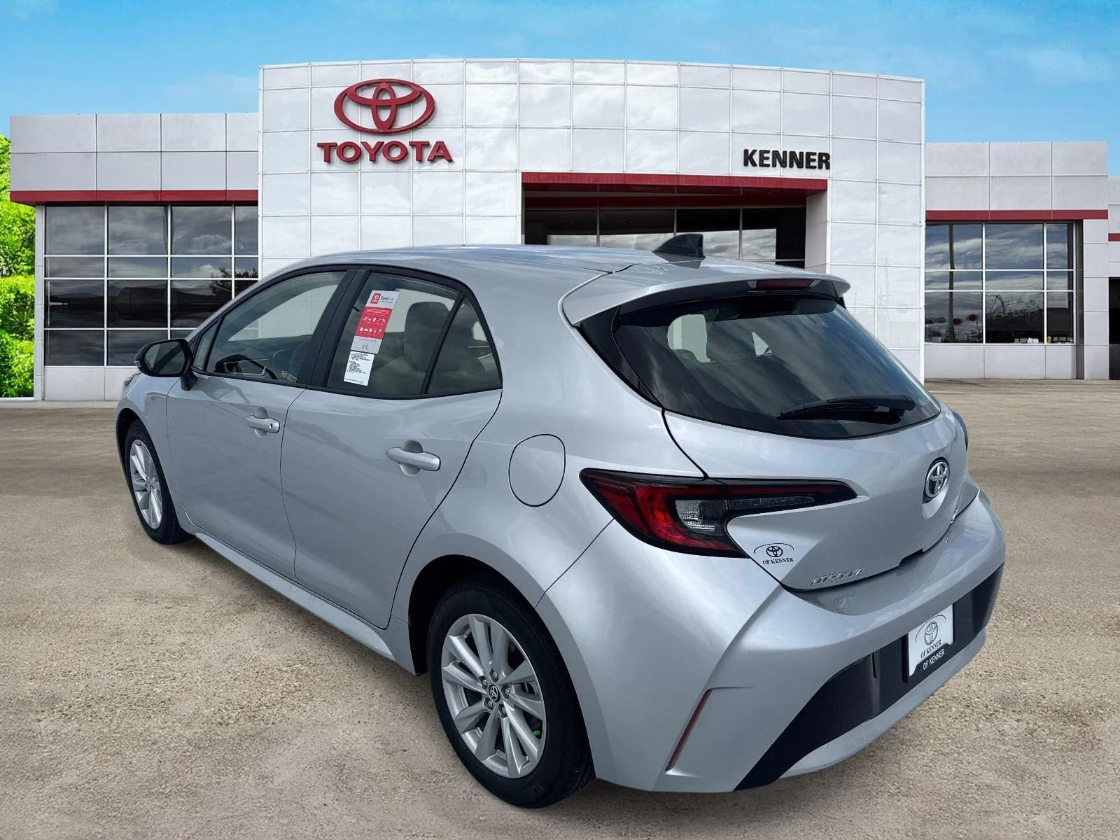 Used 2026 Classic Silver Metallic Toyota SE image 4