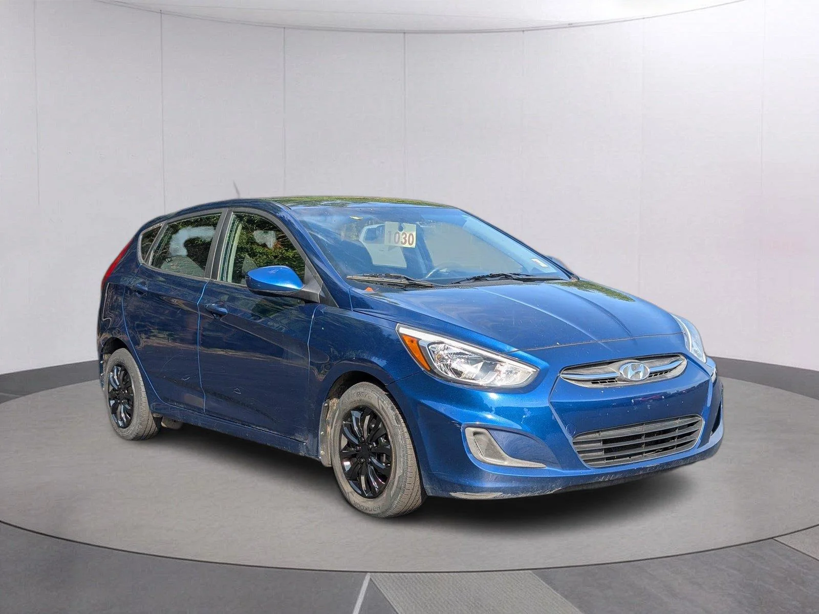 Used 2017 Pacific Blue Pearl Hyundai SE image 7