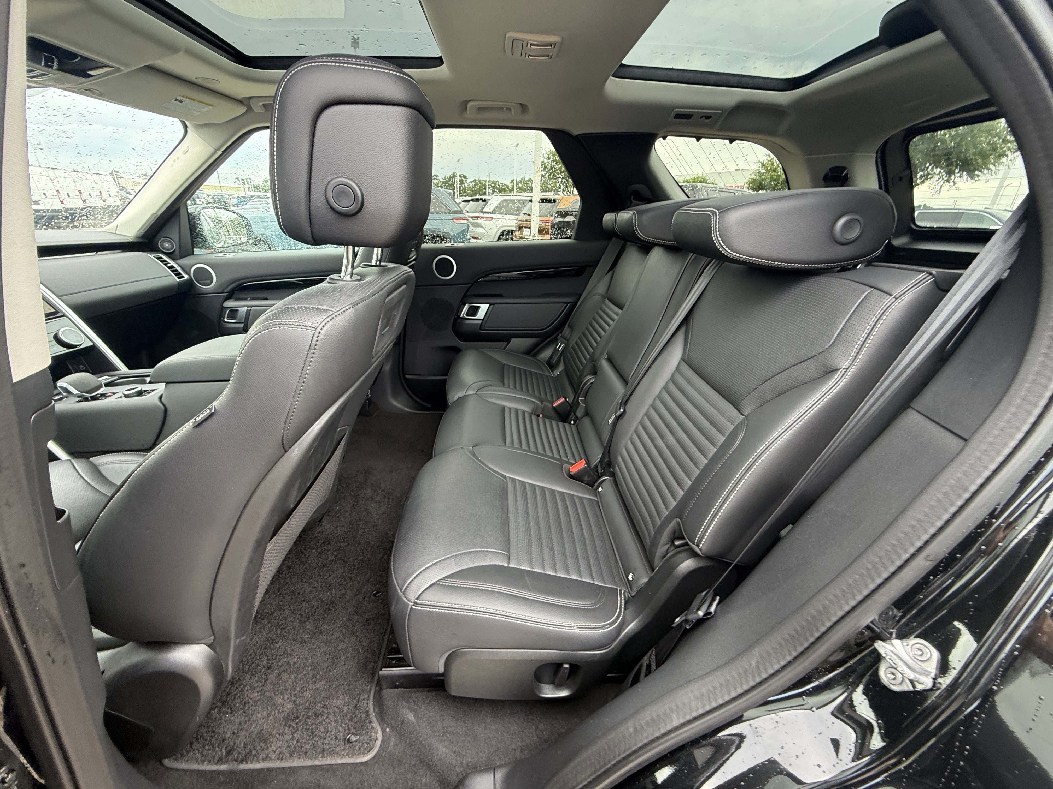 Used 2024 Black Land Rover S image 29