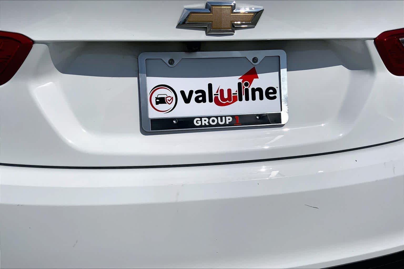 Used 2017 Summit White Chevrolet LT image 10