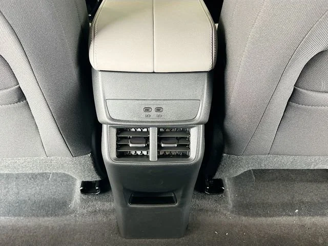 New 2026 Summit White GMC Elevation image 18