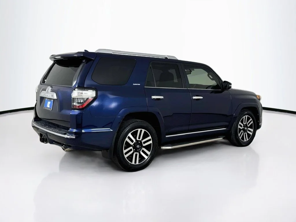 Used 2014 Nautical Blue Toyota Limited image 7