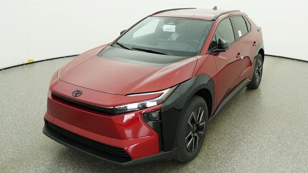 New 2026 Supersonic Red Toyota XLE image 30