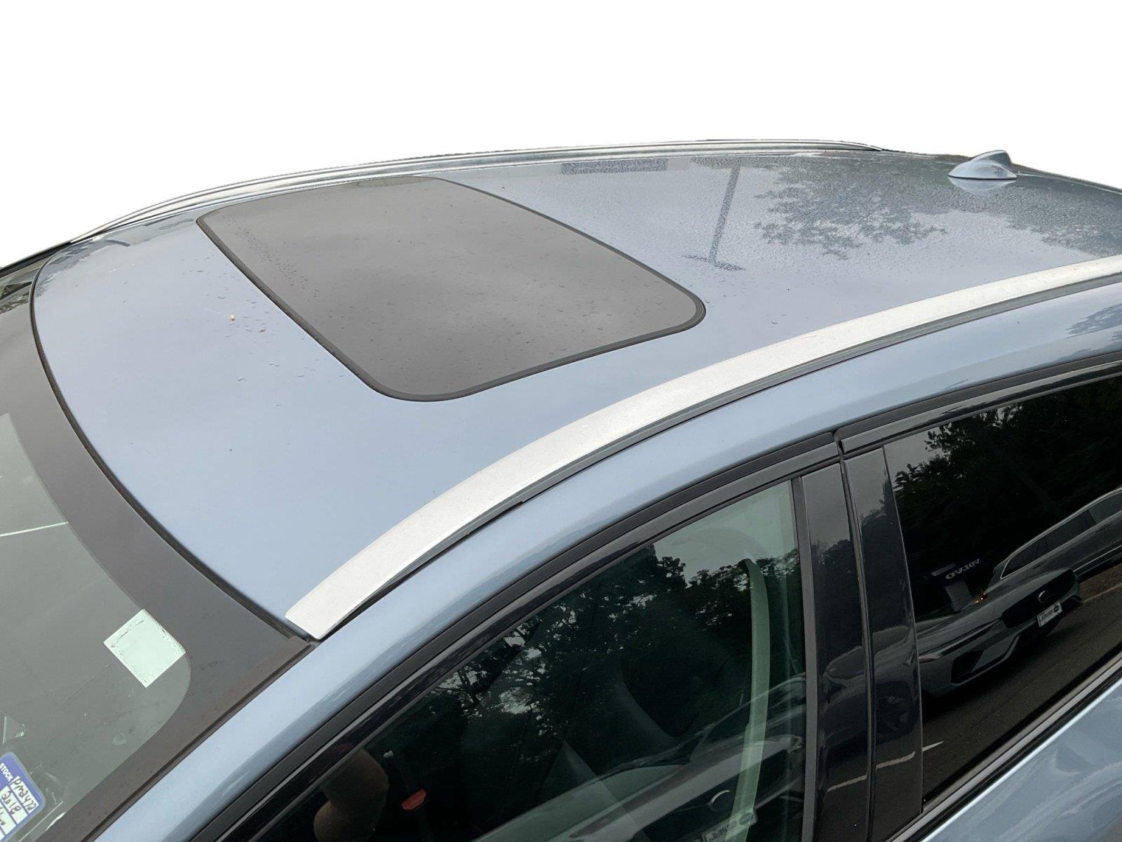Used 2018 Mussel Blue Metallic Volvo T5PREMIER image 14
