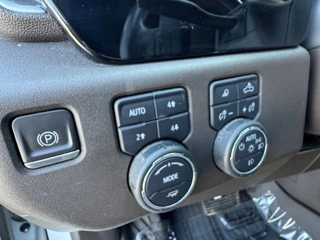 2023 Chevrolet Silverado 1500 LTZ - Photo 6
