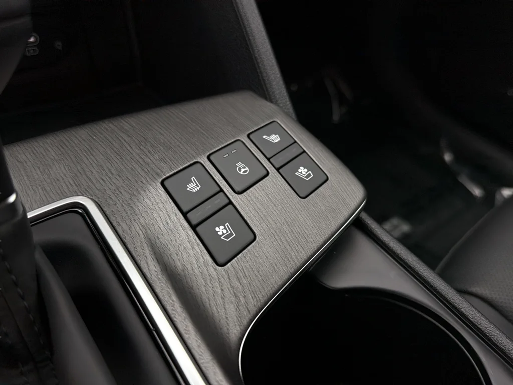 Used 2026 Nebular Blue/Black Roof Kia X-Pro Prestige image 32