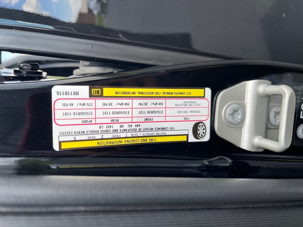Used 2024 Black Jeep Base image 27