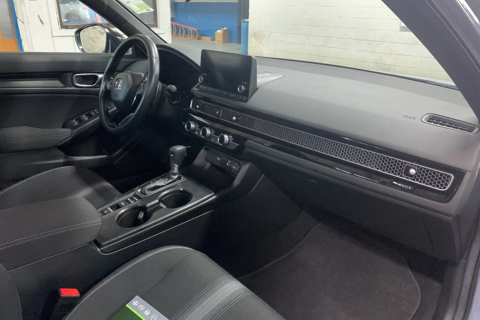 Certified Used 2024 Gray Pearl Honda Sport image 17
