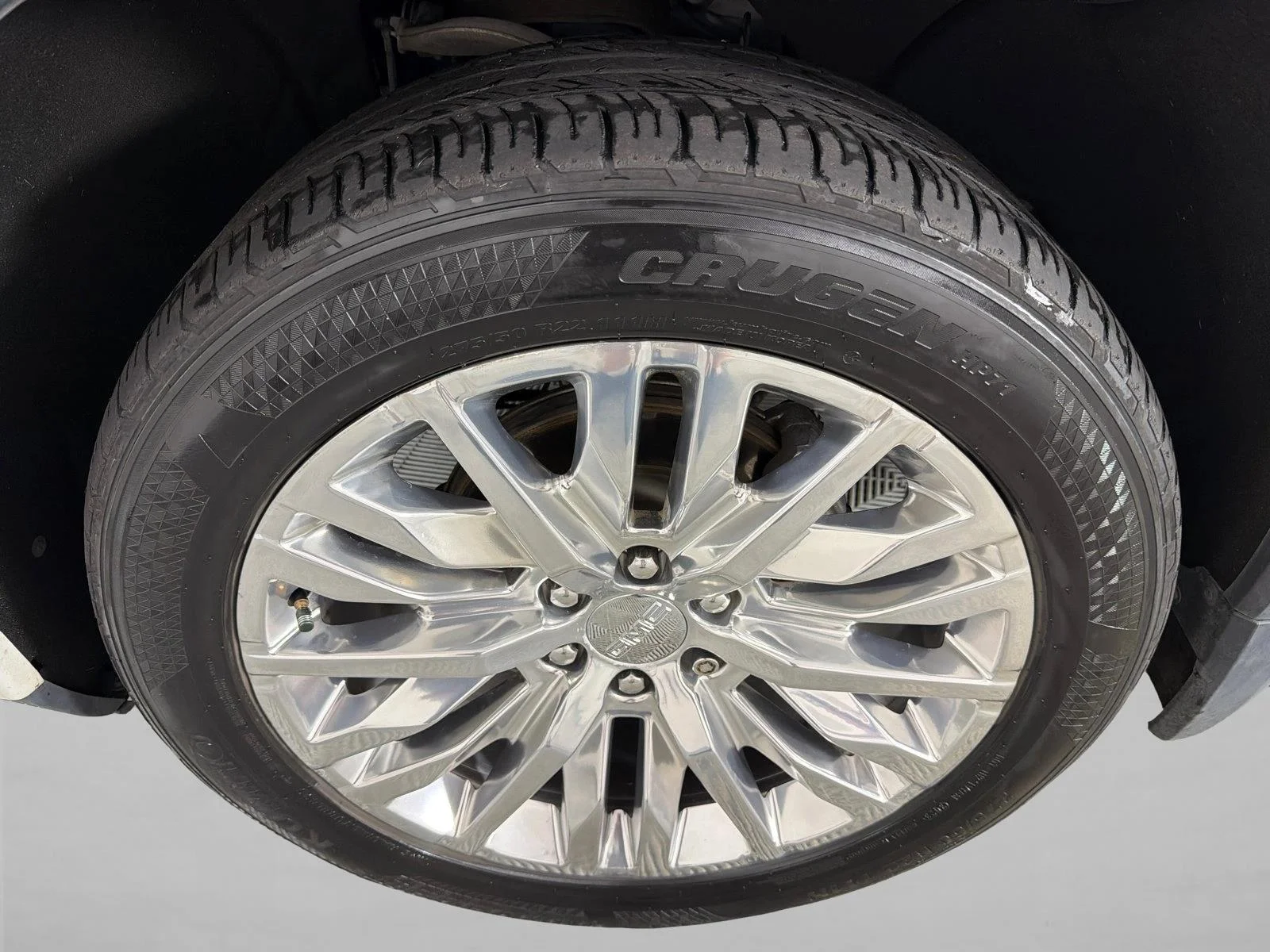 Used 2019 White GMC Denali image 13