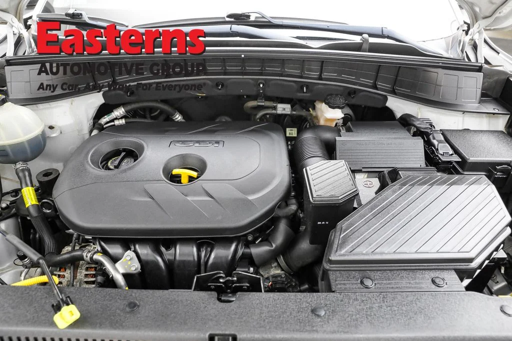Used 2019 Silver Hyundai Value image 7