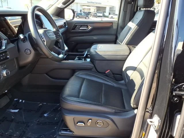 Used 2025 Onyx Black GMC Denali image 12