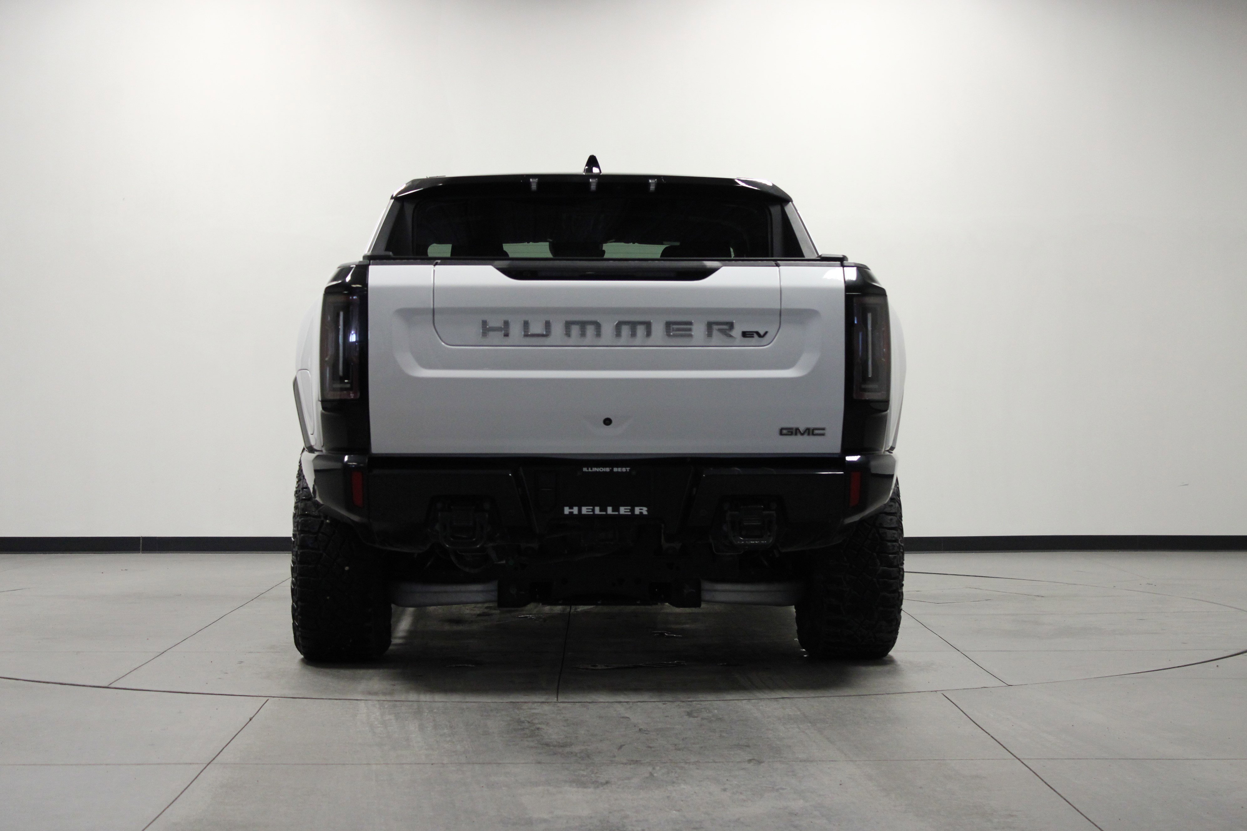 Used 2023 Interstellar White GMC 3X image 5