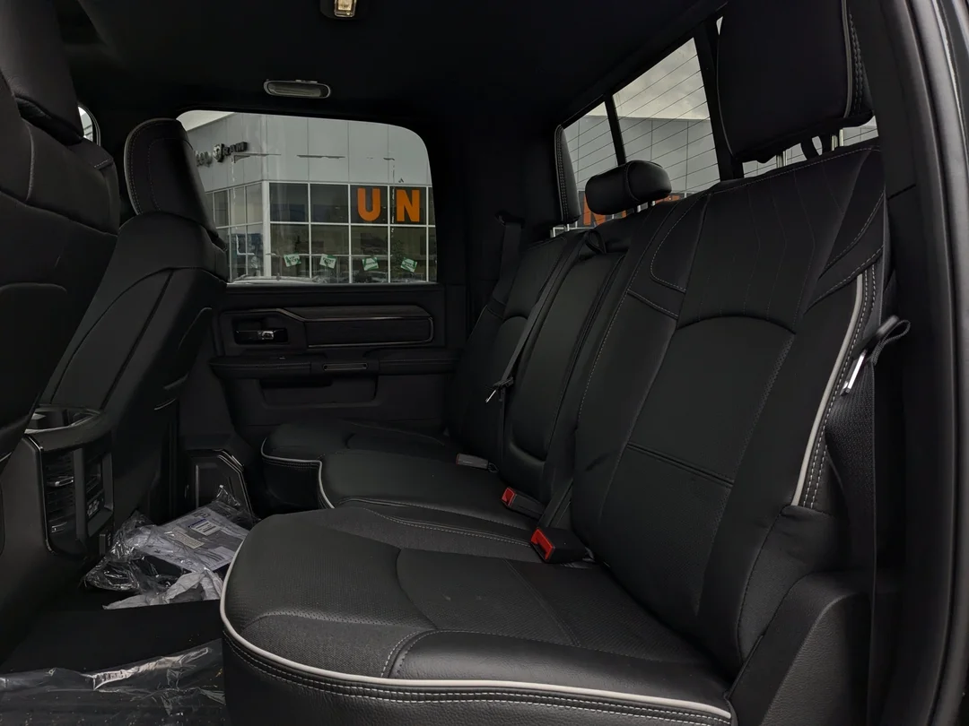 New 2026 Black RAM Limited - - 4x4 - 5th Wheel/Gooseneck Prep - 360 Cameras - Sunroof & More! image 28