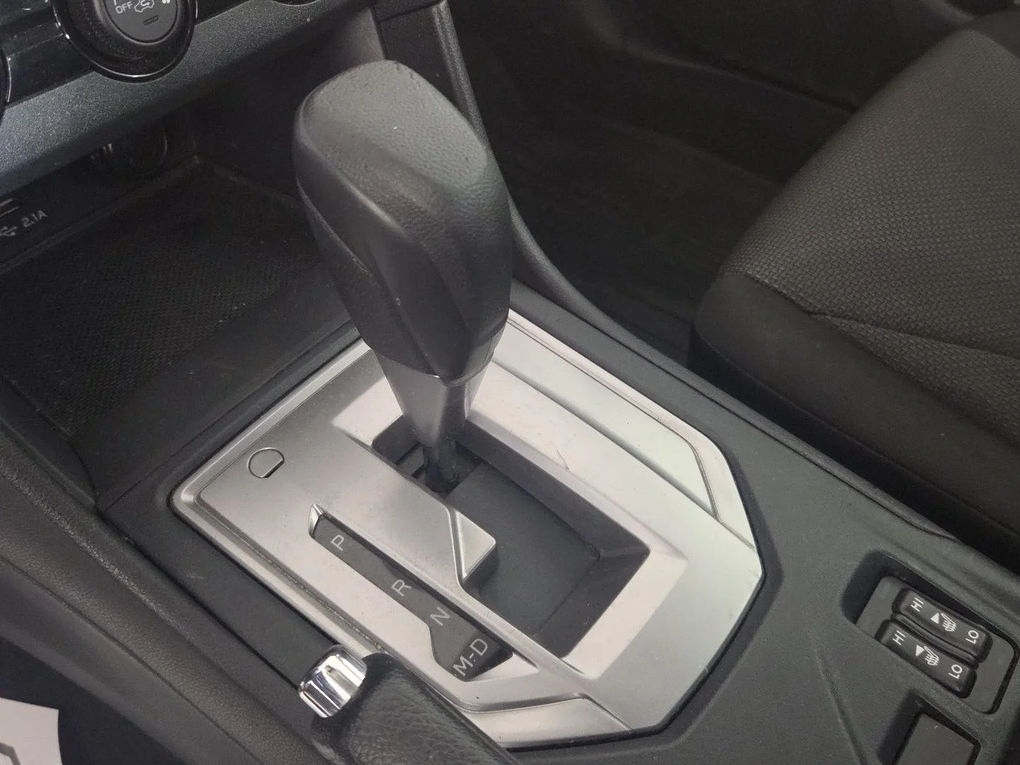 Used 2022 Crystal White Pearl Subaru Premium image 18