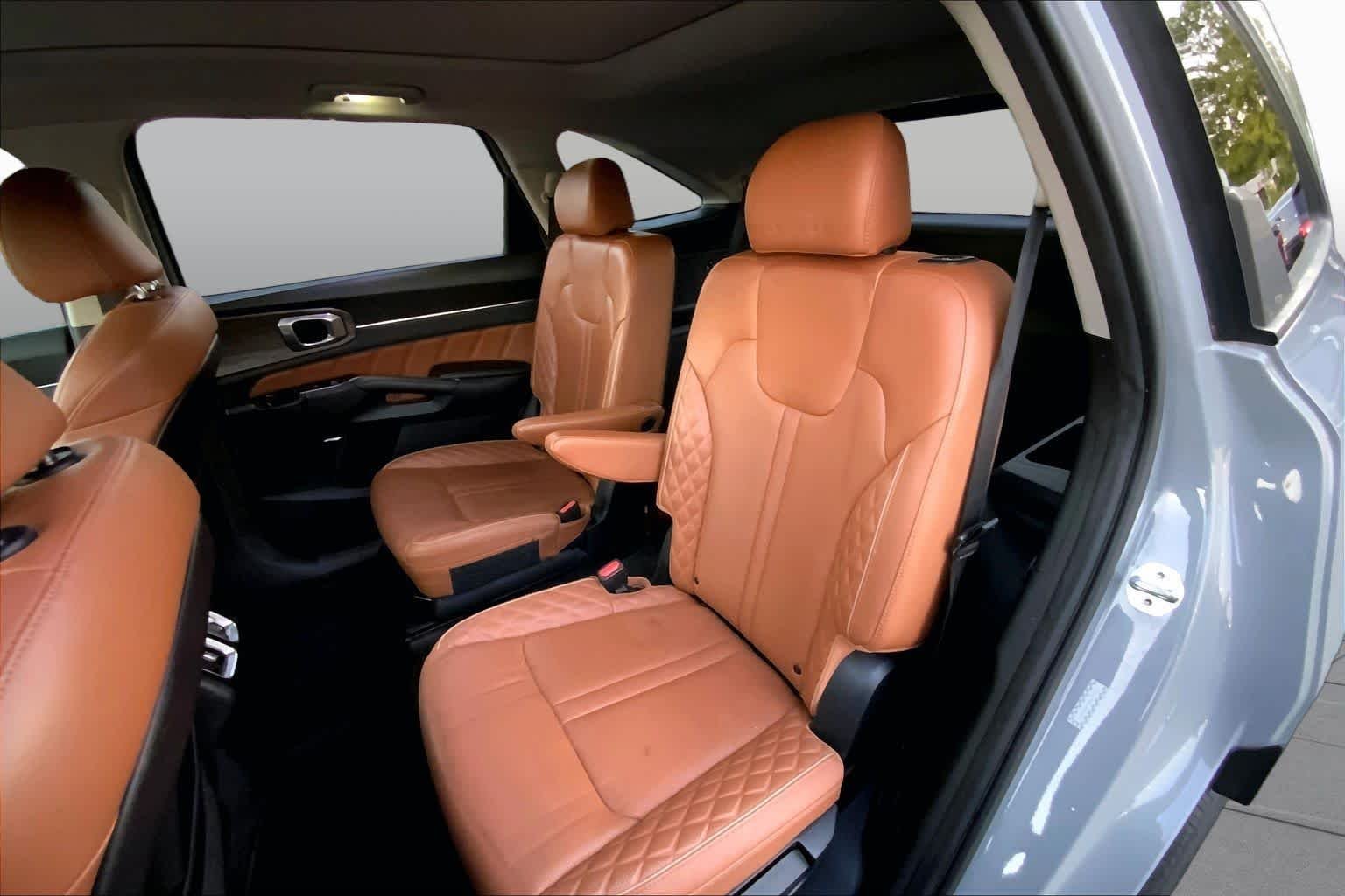 Used 2022 Wolf Gray Kia X-Line SX Prestige image 18