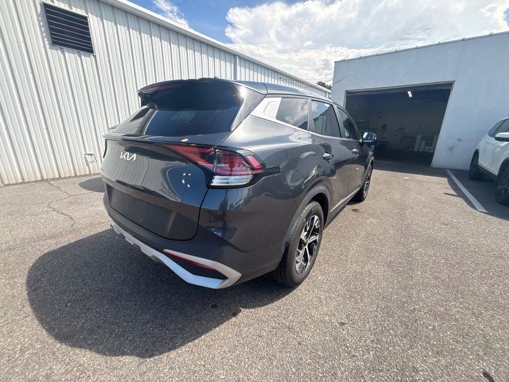 Used 2023 Gry Kia EX image 6