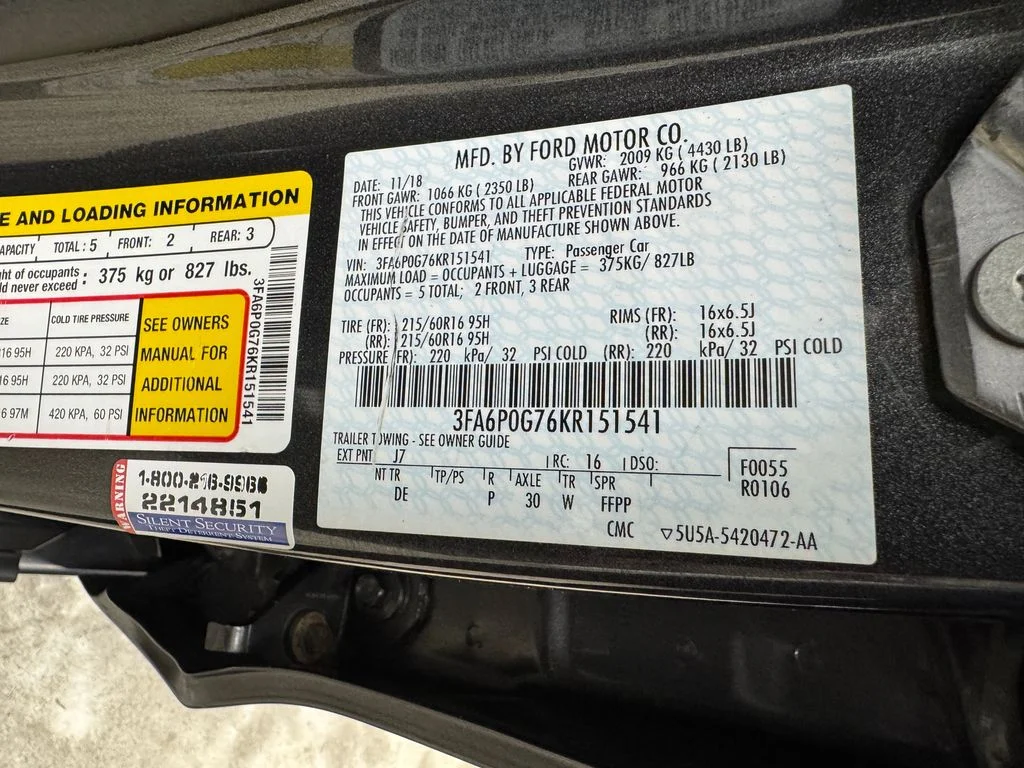 Used 2019 Magnetic Ford S image 27
