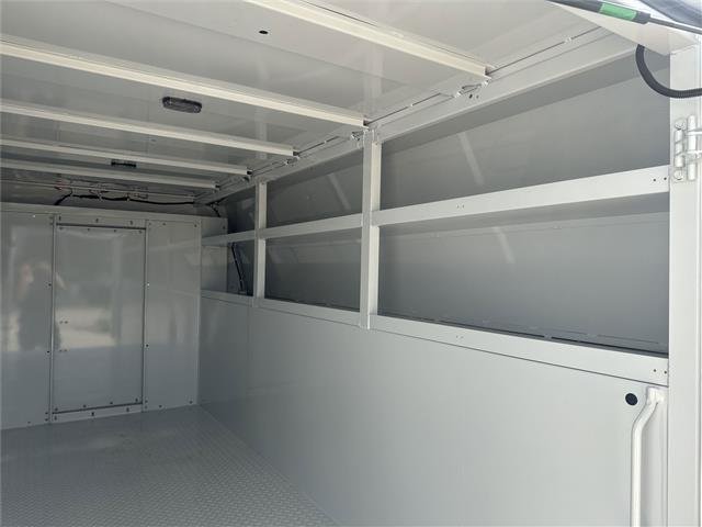 2025 Ford E-Series Cutaway Base - Photo 28