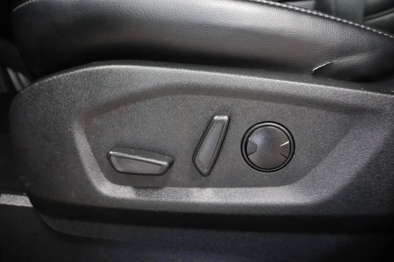 Used 2024 Iconic Silver Ford SEL image 11