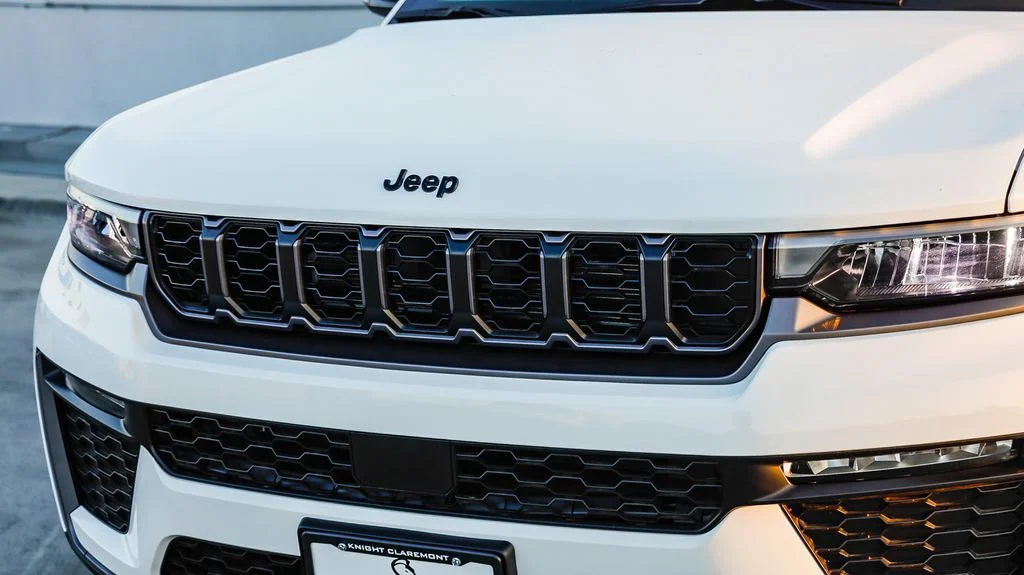 New 2026 White Jeep Limited image 6