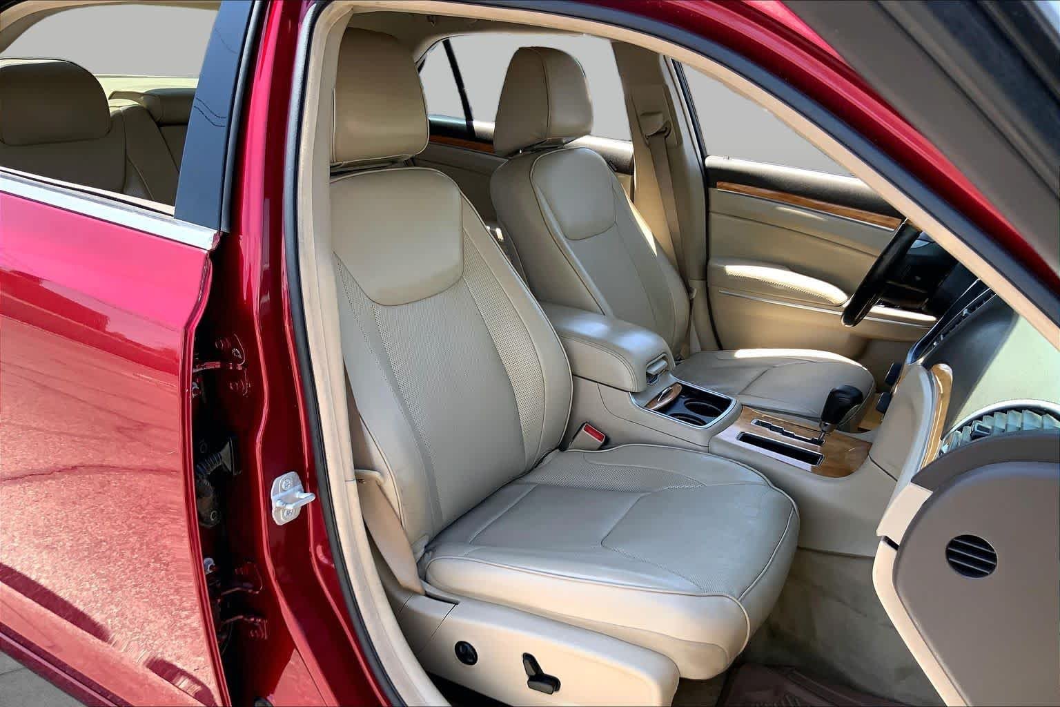 Pre-Owned 2014 Chrysler 300 300C