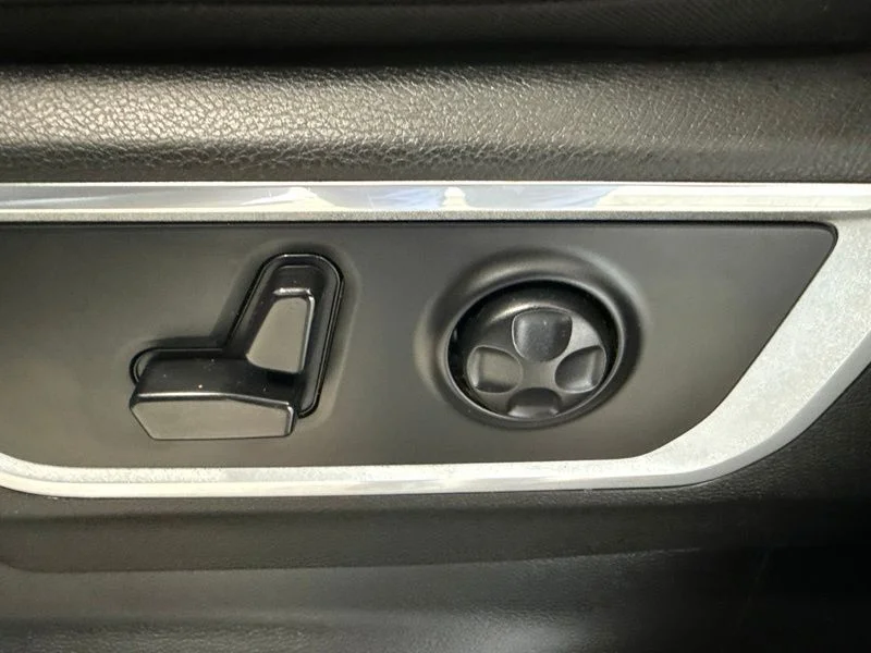 Used 2020 Silver Ram Laramie image 15
