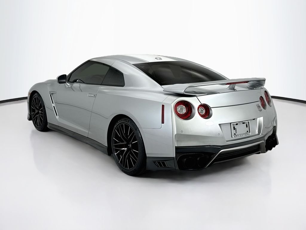 Used 2020 Super Silver Nissan Premium image 7