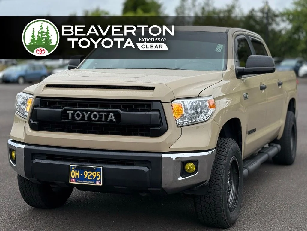 2017 Toyota Tundra SR5 5.7L 4WD Crew Max Short Bed's photo