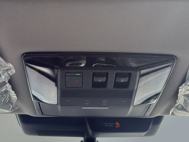 New 2026 Black Mitsubishi SE image 35