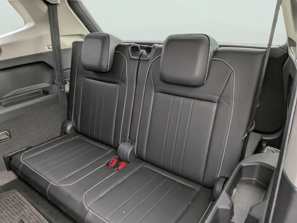 Used 2023 Gray Volkswagen 2.0T SE image 15