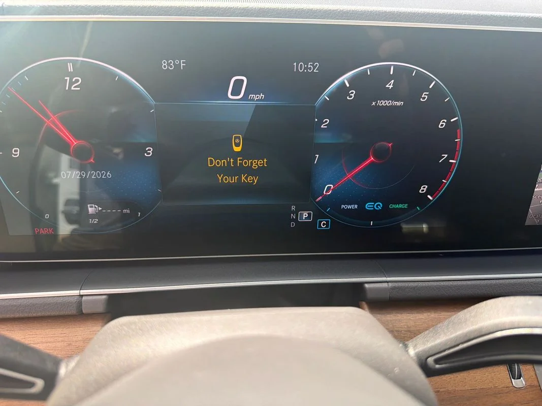 Used 2020 White Mercedes-Benz 4MATIC® image 18