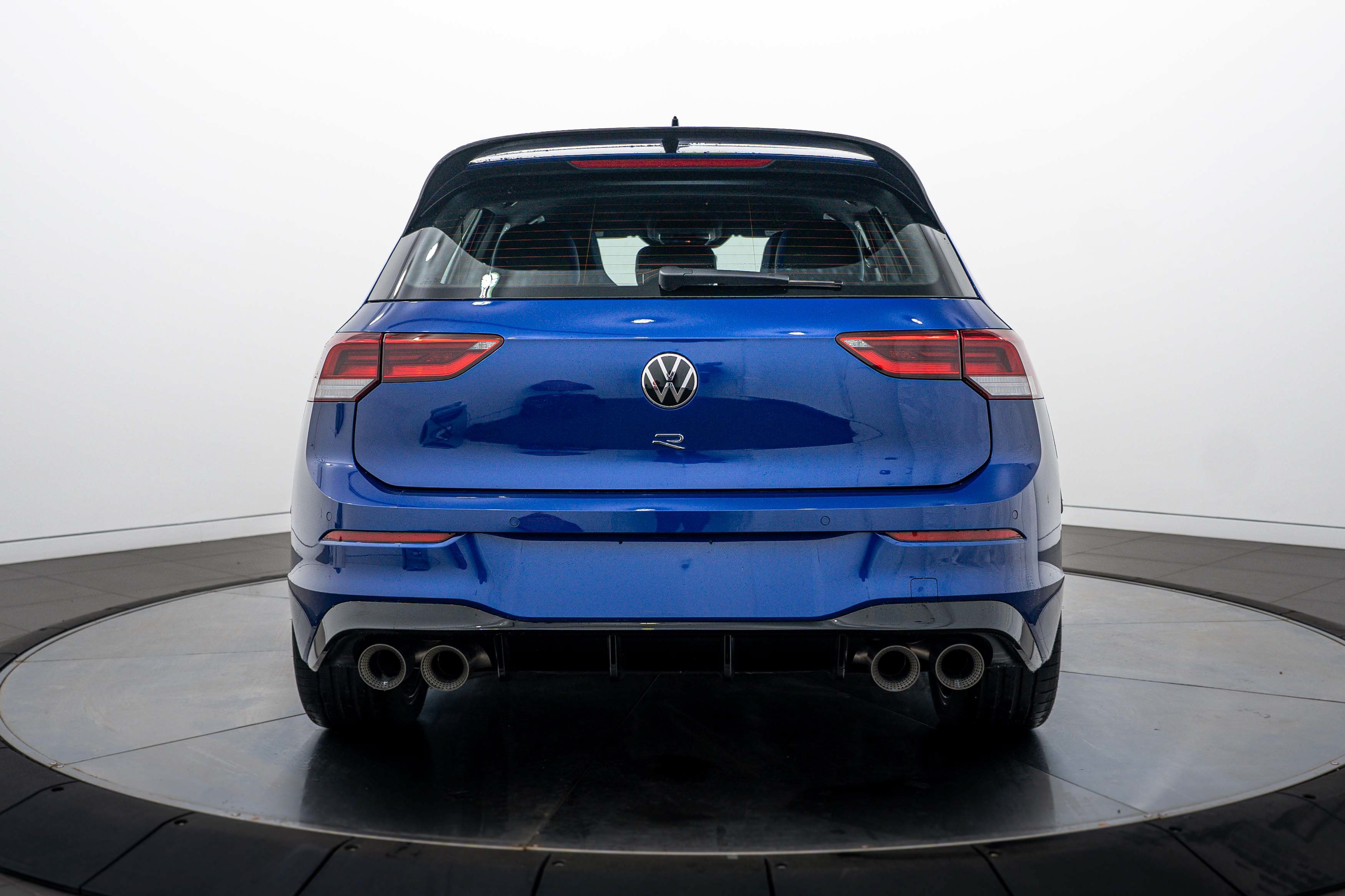 Used 2026 Lapiz Blue Metallic Volkswagen  image 22