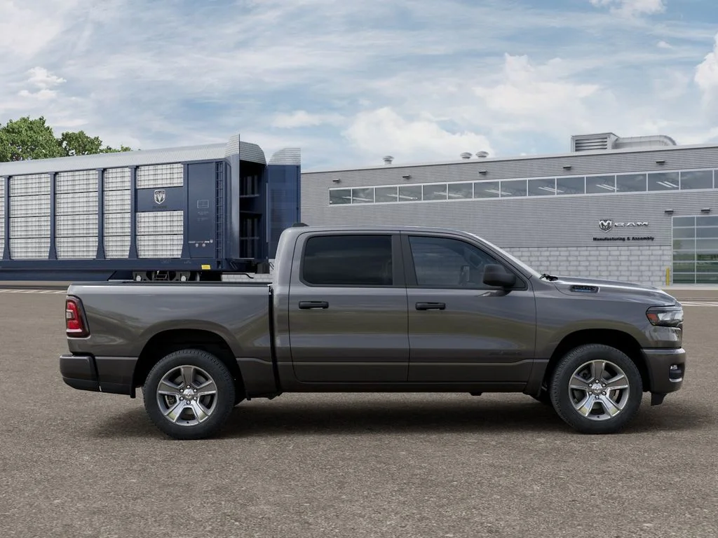 New 2026 Granite Crystal Metallic Clear-Coat Exterior Paint RAM Tradesman image 21