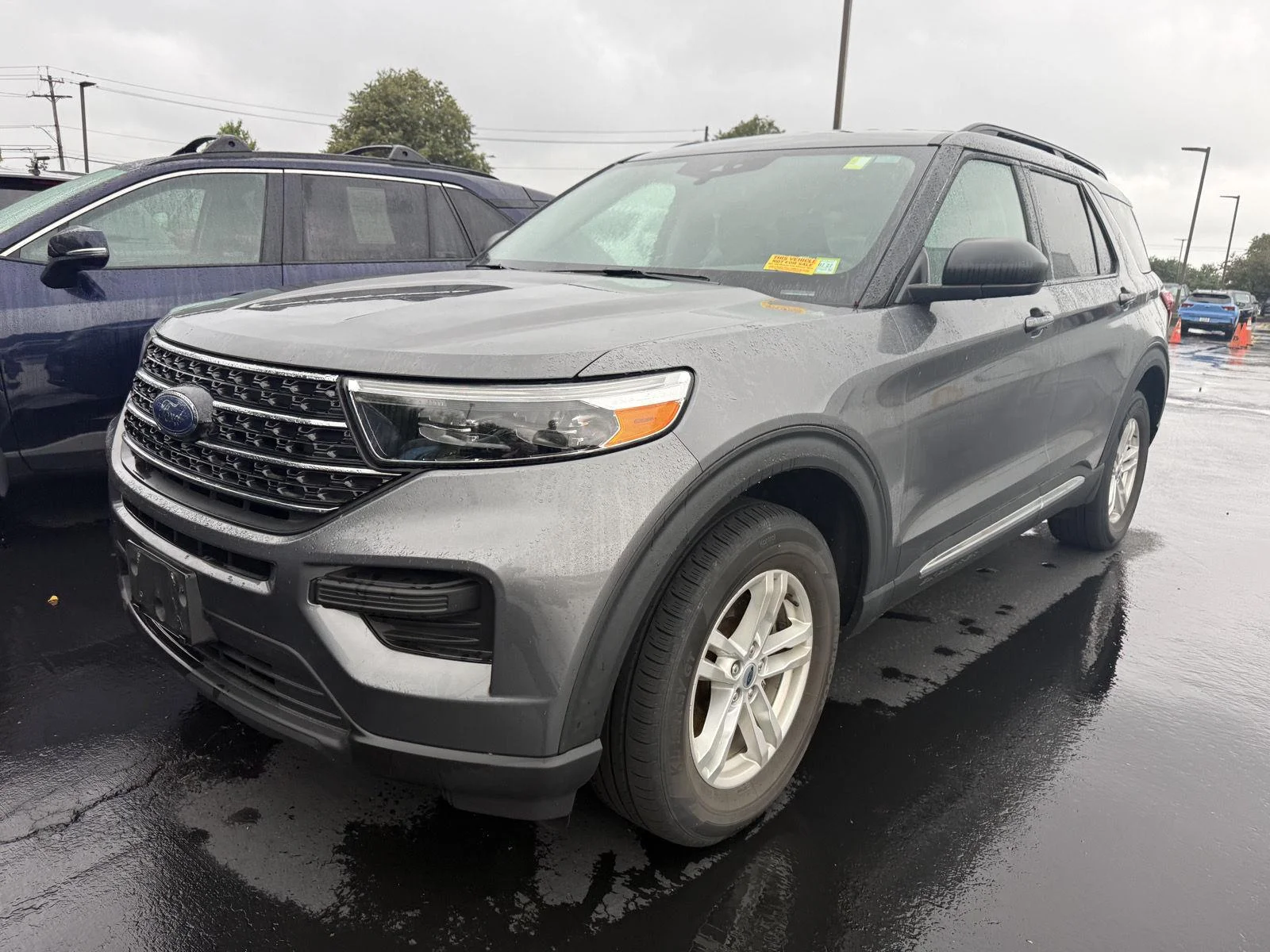 Used 2021  Ford XLT image 3