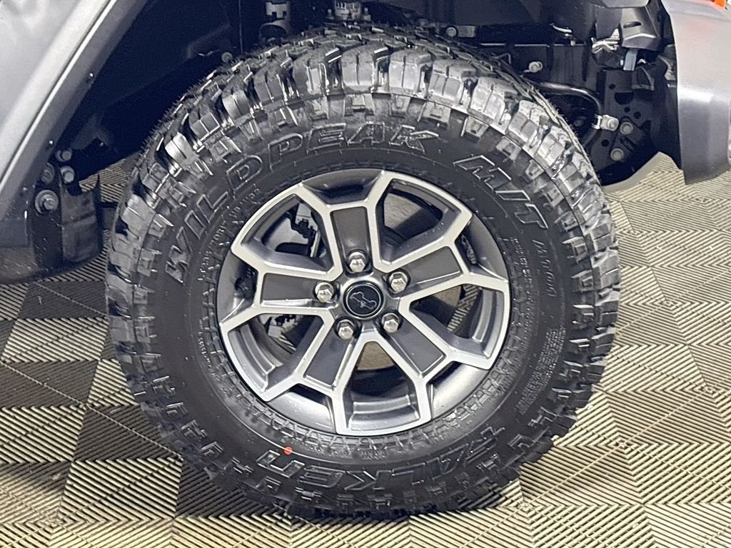 New 2026 Black Clear-Coat Exterior Paint Jeep Mojave image 21