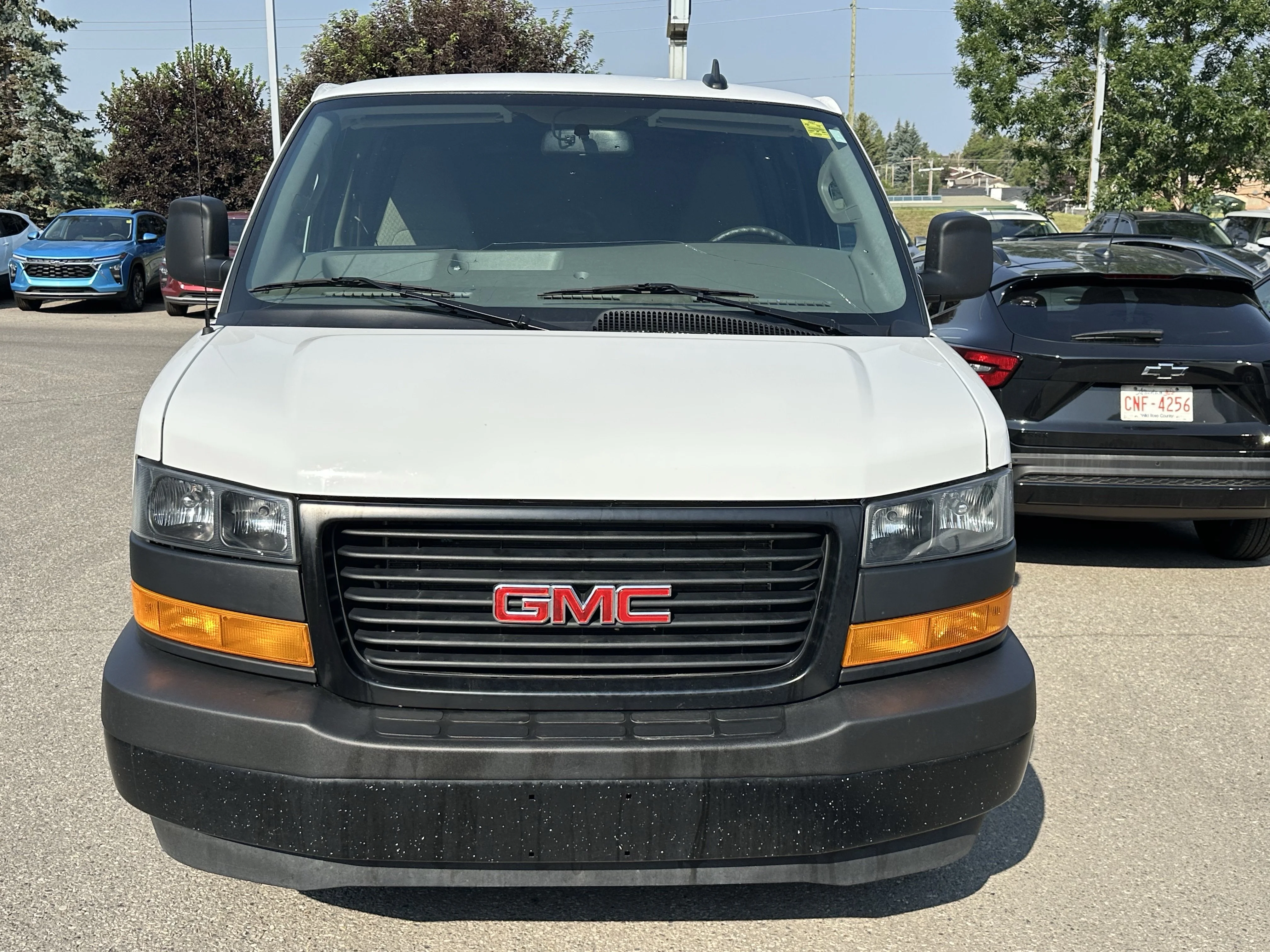Certified Used 2025  GMC Work Van image 2