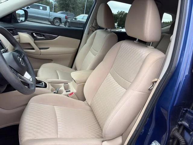 Used 2020 Blue Nissan SV image 27