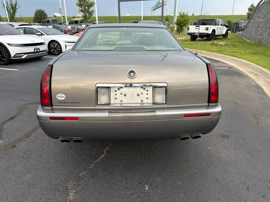 Used 1999  Cadillac Base image 6