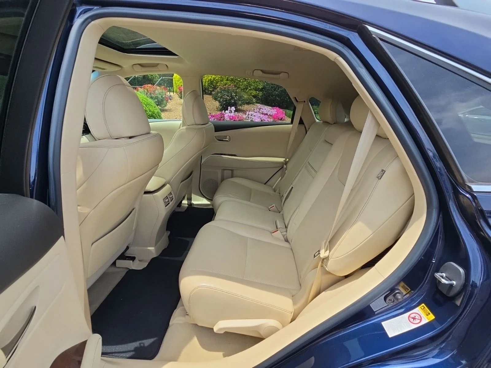 Used 2015  Lexus 350 image 6
