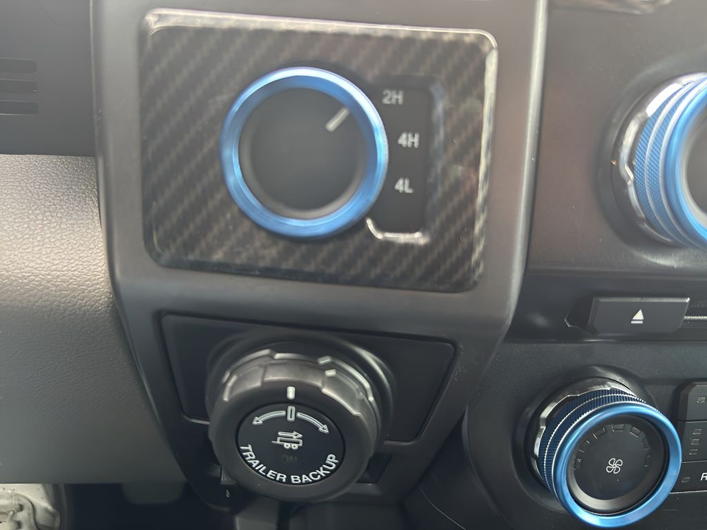 Used 2015 Gray Ford XLT image 23
